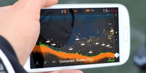 fish-finder-tips-handheld